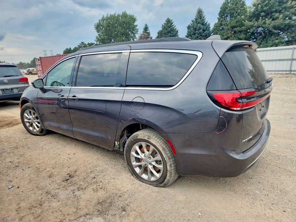 Photo 2 from auction – 2022 CHRYSLER PACIFICA with VIN 2C4RC3BG1NR164509