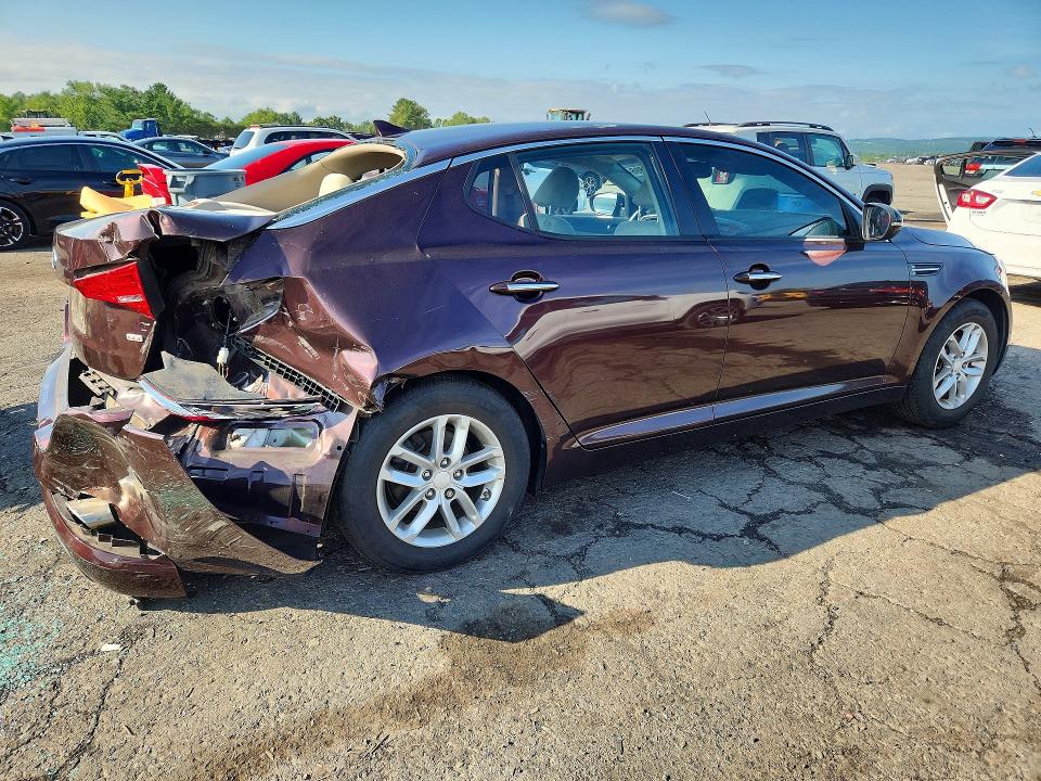 Photo 3 from auction – 2012 KIA OPTIMA with VIN 5XXGM4A73CG081407