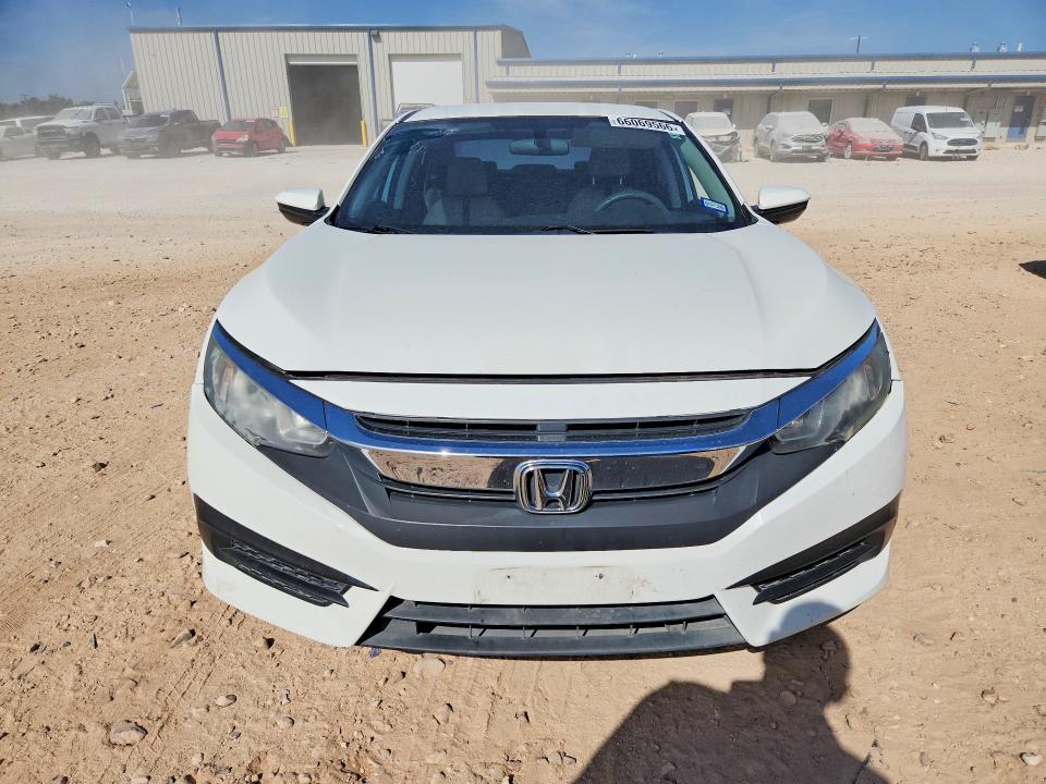 Photo 5 from auction – 2017 HONDA CIVIC with VIN 2HGFC2F57HH576774