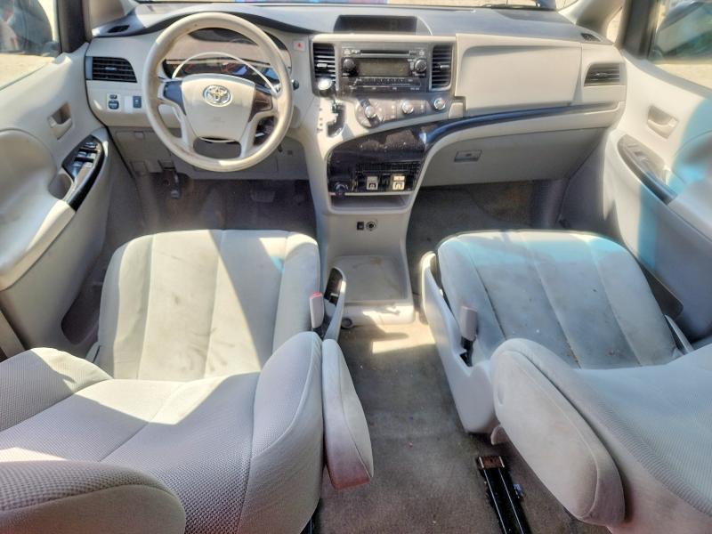 Photo 8 from auction – 2012 TOYOTA SIENNA with VIN 5TDZK3DC9CS222089