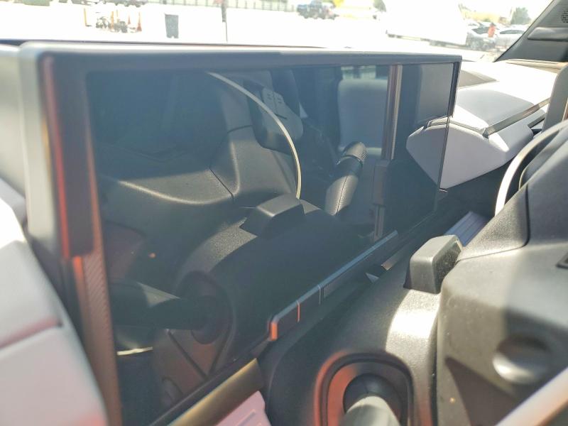Photo 9 from auction – 2025 GMC HUMMER PICKUP with VIN 1GT40BDD5SU117983