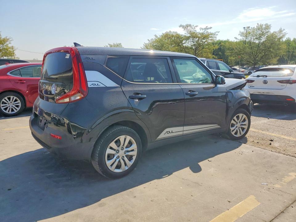 Photo 3 from auction – 2021 KIA SOUL with VIN KNDJ23AU8M7125455