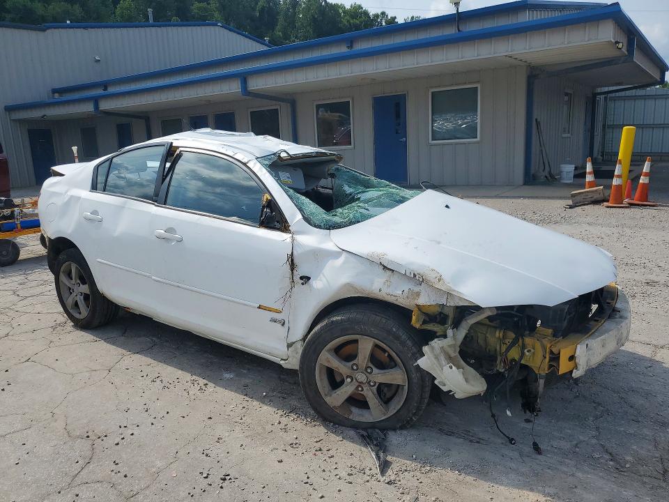 Photo 4 from auction – 2004 MAZDA 3 with VIN JM1BK123741162661
