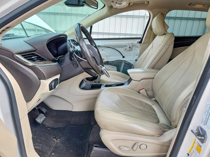 صورة رقم 7 من المزاد - 2017 LINCOLN MKC مع VIN 5LMCJ3C93HUL01977