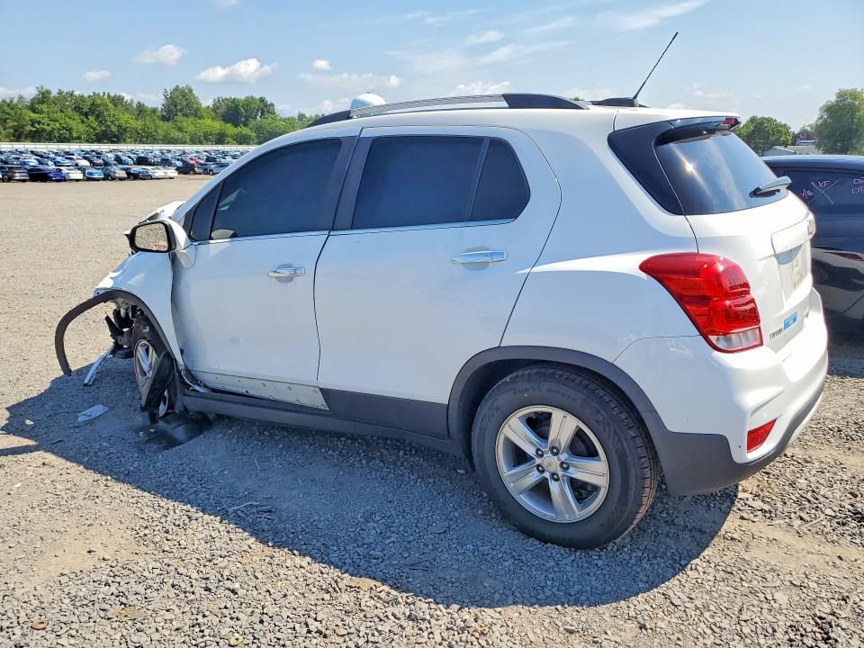 Photo 2 from auction – 2018 CHEVROLET TRAX with VIN KL7CJLSB0JB688353