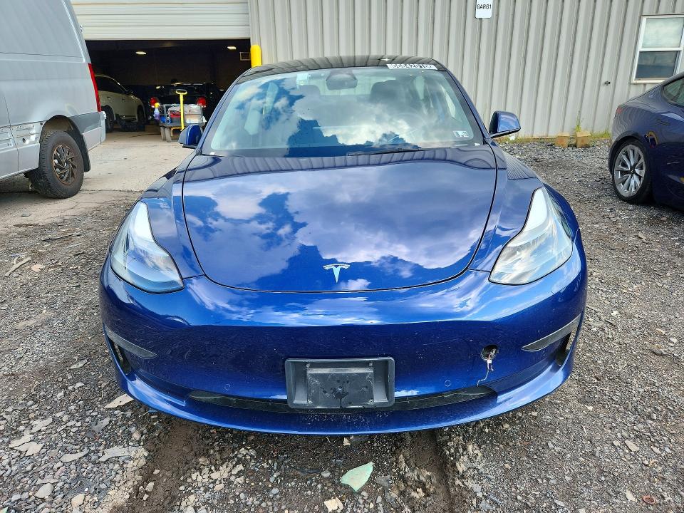 Photo 5 from auction – 2022 TESLA MODEL 3 with VIN 5YJ3E1EA7NF286475