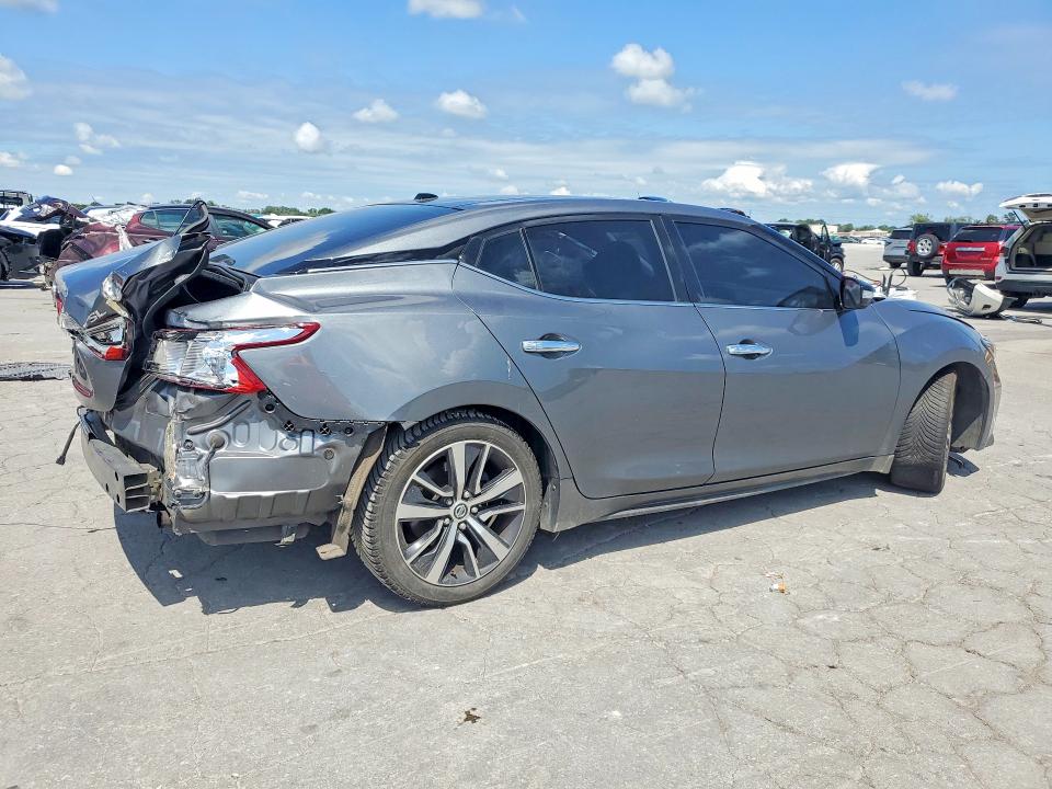 Photo 3 from auction – 2019 NISSAN MAXIMA with VIN 1N4AA6AV3KC370994