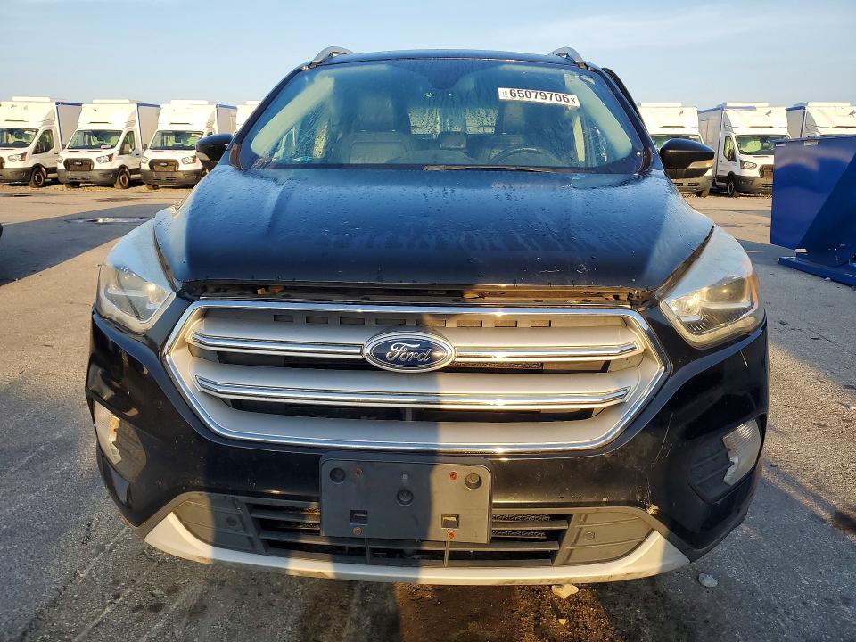 Photo 5 from auction – 2018 FORD ESCAPE with VIN 1FMCU9J92JUB33254