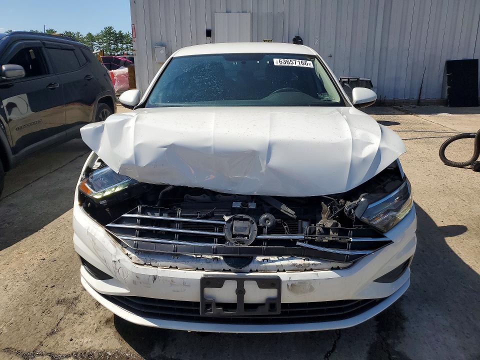 Photo 5 from auction – 2019 VOLKSWAGEN JETTA with VIN 3VWC57BU7KM227044