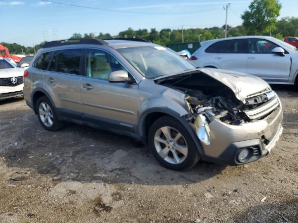 Photo 4 from auction – 2014 SUBARU OUTBACK with VIN 4S4BRBLCXE3268006