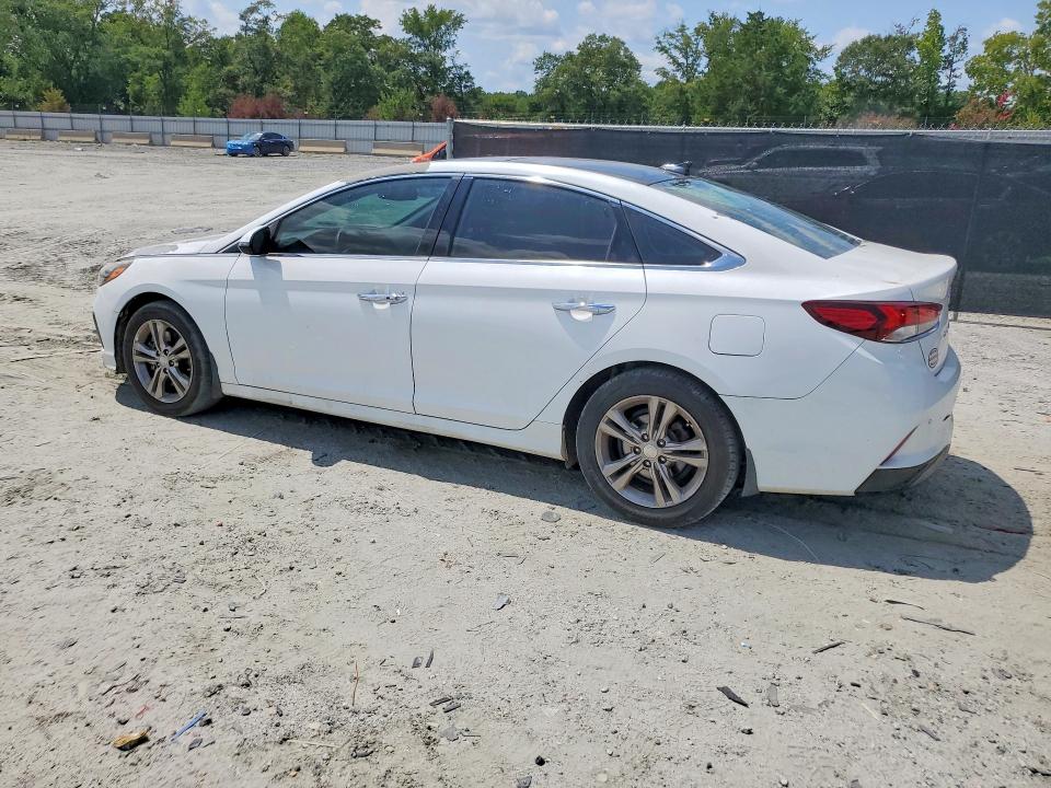 Фото 2 с аукциона – 2018 HYUNDAI SONATA с VIN 5NPE34AF3JH720548