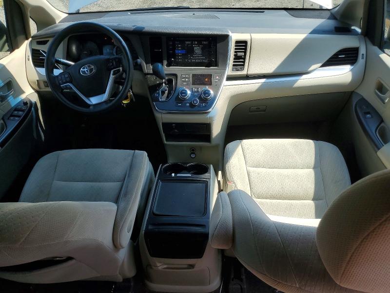 Photo 8 from auction – 2017 TOYOTA SIENNA with VIN 5TDKZ3DC9HS899213