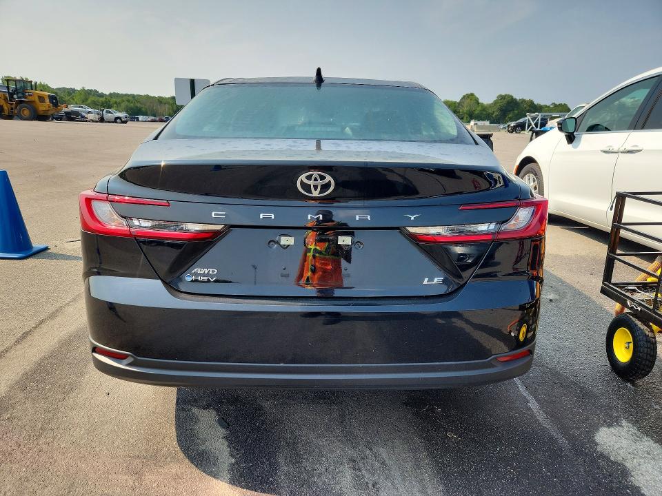 Photo 6 from auction – 2026 TOYOTA CAMRY with VIN 4T1DBADK8TU059450
