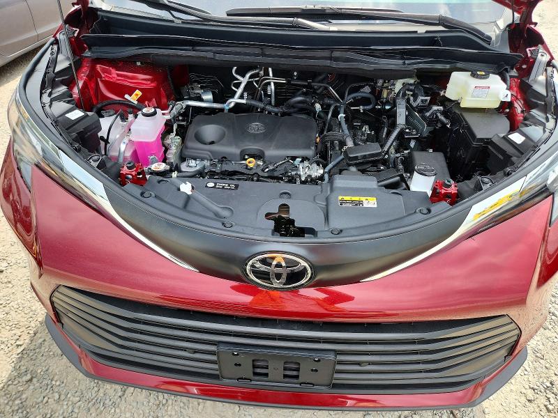Photo 12 from auction – 2026 TOYOTA SIENNA with VIN 5TDYRKEC5TS309990