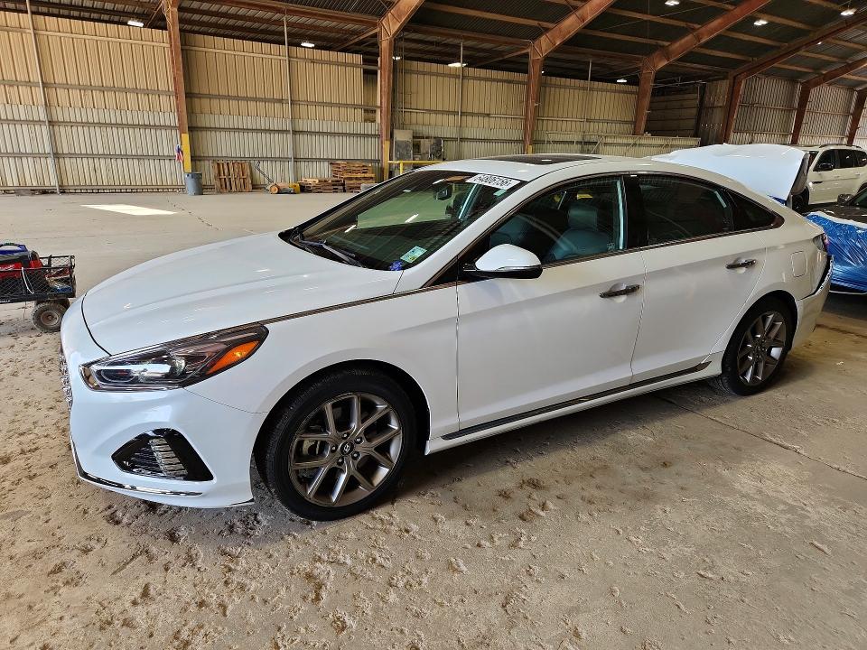 Photo 1 from auction – 2018 HYUNDAI SONATA with VIN 5NPE34AB9JH666797