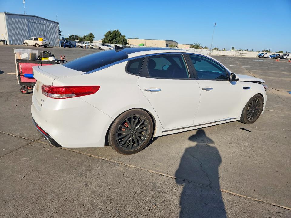 Photo 3 from auction – 2016 KIA OPTIMA with VIN 5XXGV4L24GG001505