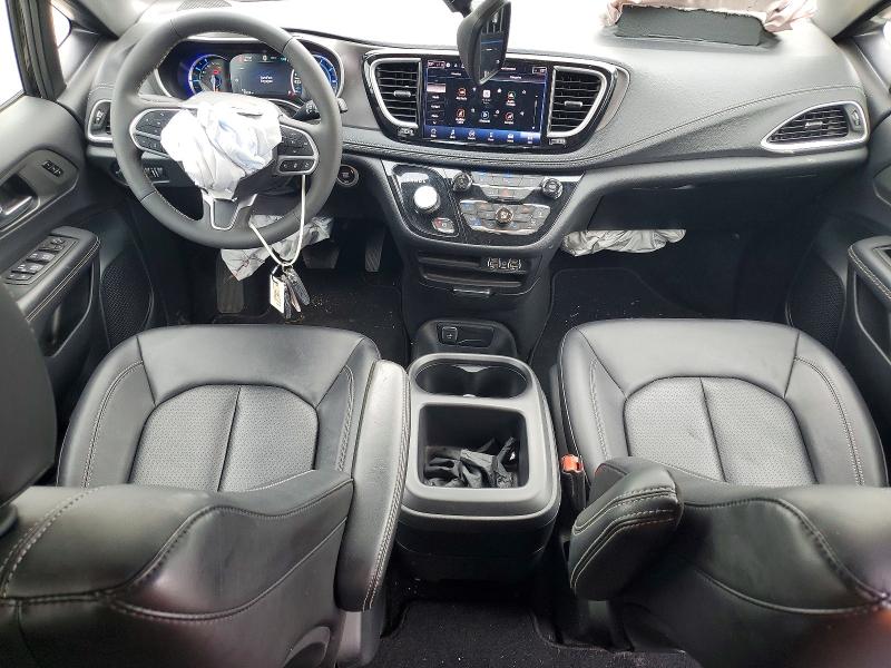 Photo 8 from auction – 2025 CHRYSLER PACIFICA with VIN 2C4RC1S74SR572728