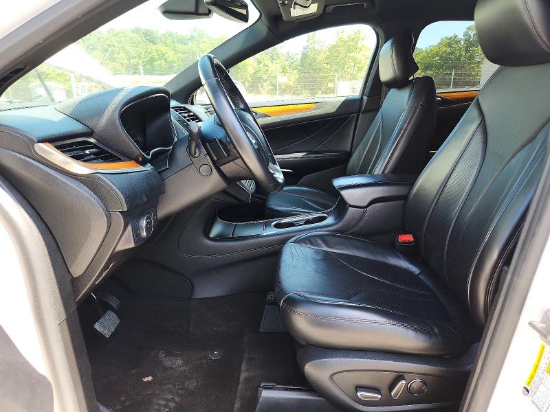 Photo 7 from auction – 2016 LINCOLN MKC with VIN 5LMCJ3D96GUJ12690