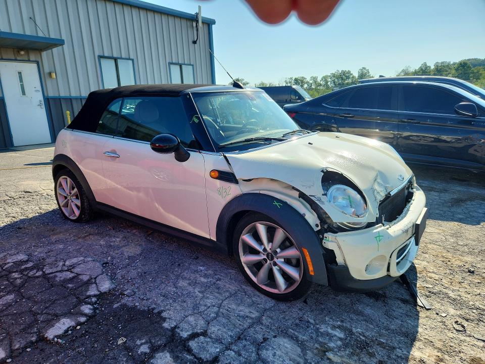 Photo 4 from auction – 2015 MINI COOPER with VIN WMWZN3C50FT861605