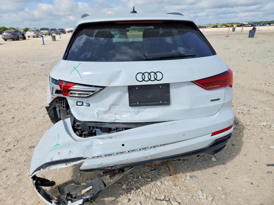 Photo 6 from auction – 2022 AUDI Q3 with VIN WA1EECF3XN1004711