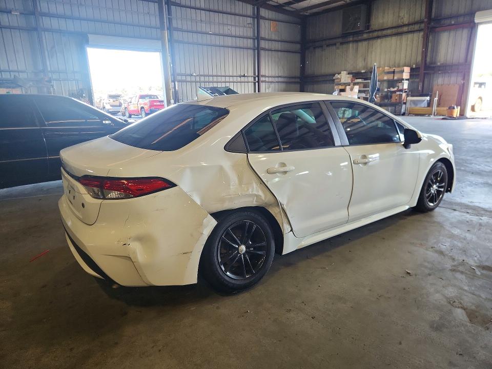 Photo 3 from auction – 2021 TOYOTA COROLLA with VIN 5YFDPMAE0MP198105
