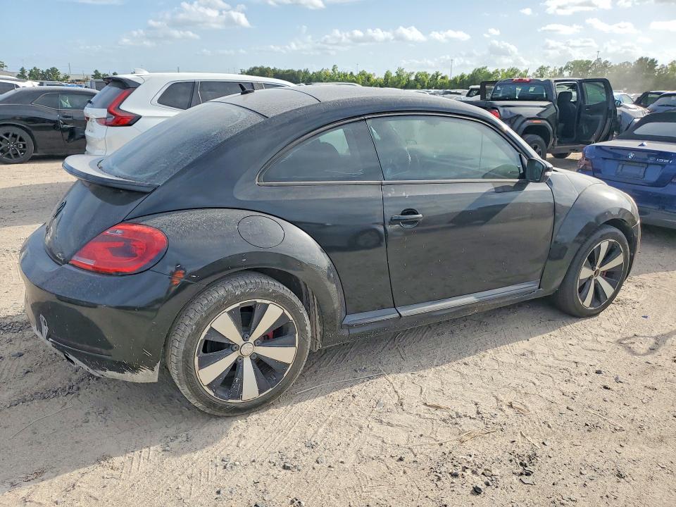 Photo 3 from auction – 2012 VOLKSWAGEN BEETLE with VIN 3VWVA7AT0CM621306