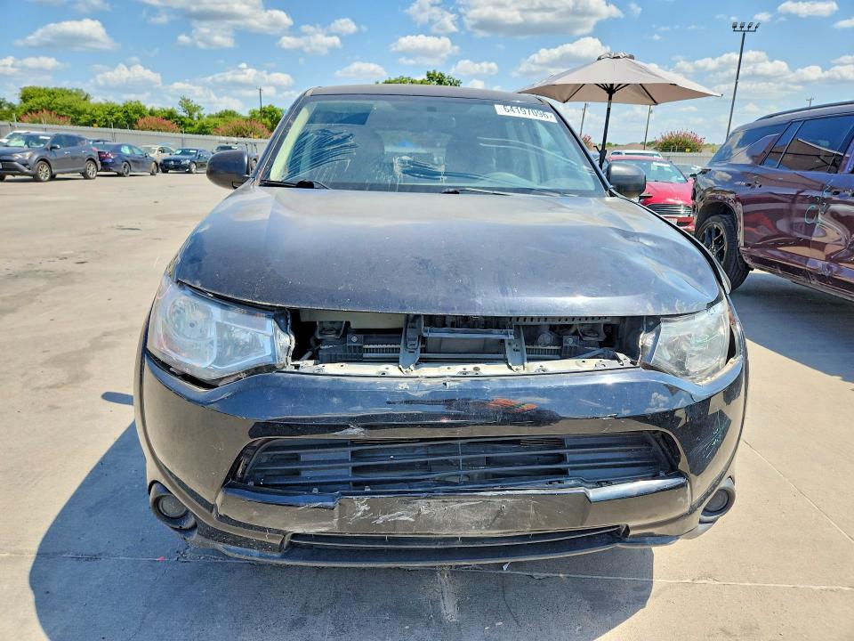 Photo 5 from auction – 2014 MITSUBISHI OUTLANDER with VIN JA4AD2A32EZ011883