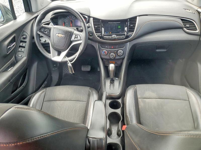 Photo 8 from auction – 2018 CHEVROLET TRAX with VIN 3GNCJLSB0JL217232