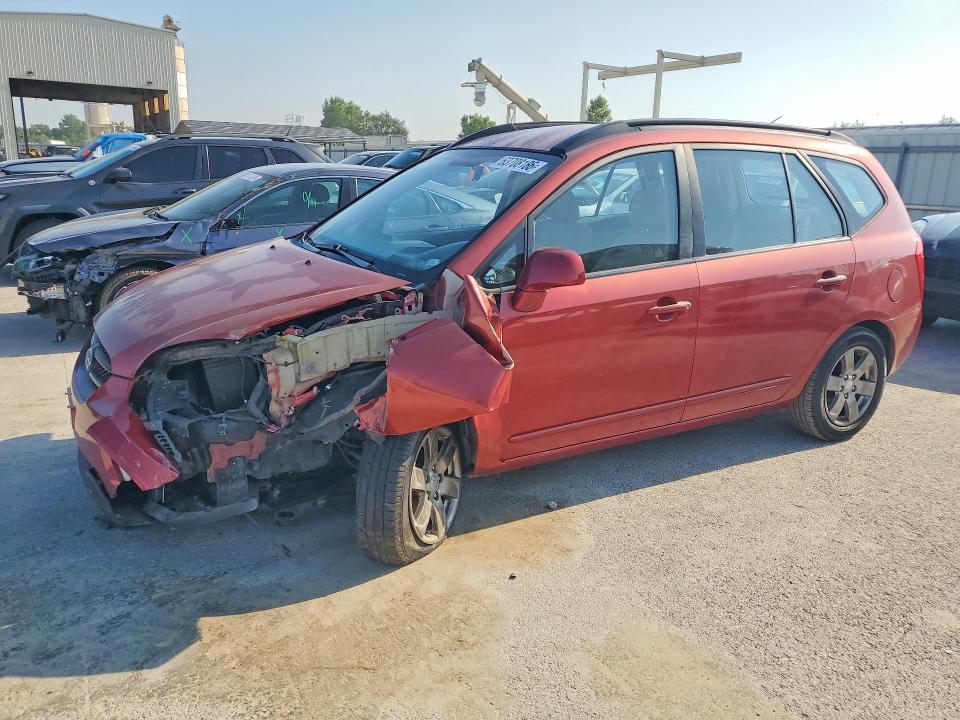 2008 KIA RONDO