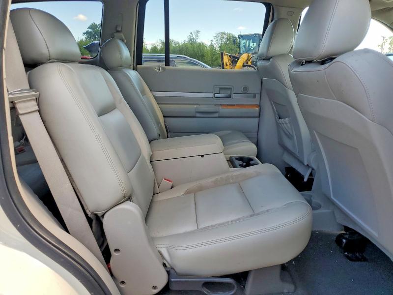 Photo 11 from auction – 2008 CHRYSLER ASPEN with VIN 1A8HW582X8F129546