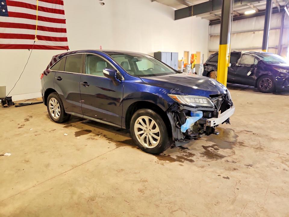 Снимка 4 от търг – 2017 ACURA RDX с VIN 5J8TB4H5XHL027636