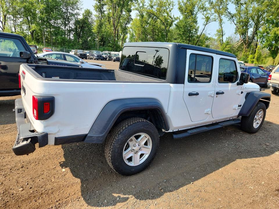 Photo 3 from auction – 2020 JEEP GLADIATOR with VIN 1C6HJTAG4LL170420