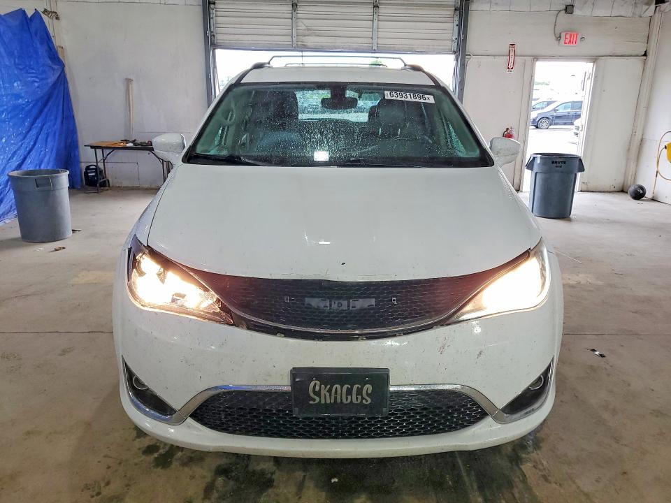 Photo 5 from auction – 2019 CHRYSLER PACIFICA with VIN 2C4RC1BG8KR539733