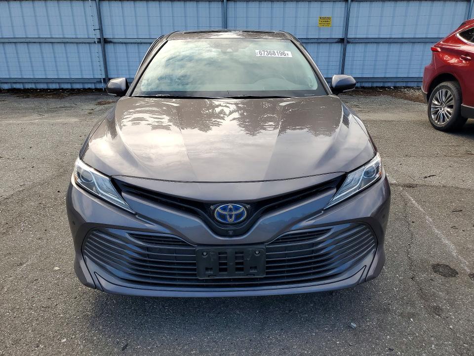 Photo 5 from auction – 2019 TOYOTA CAMRY HYBRID with VIN 4T1B21HKXKU010816
