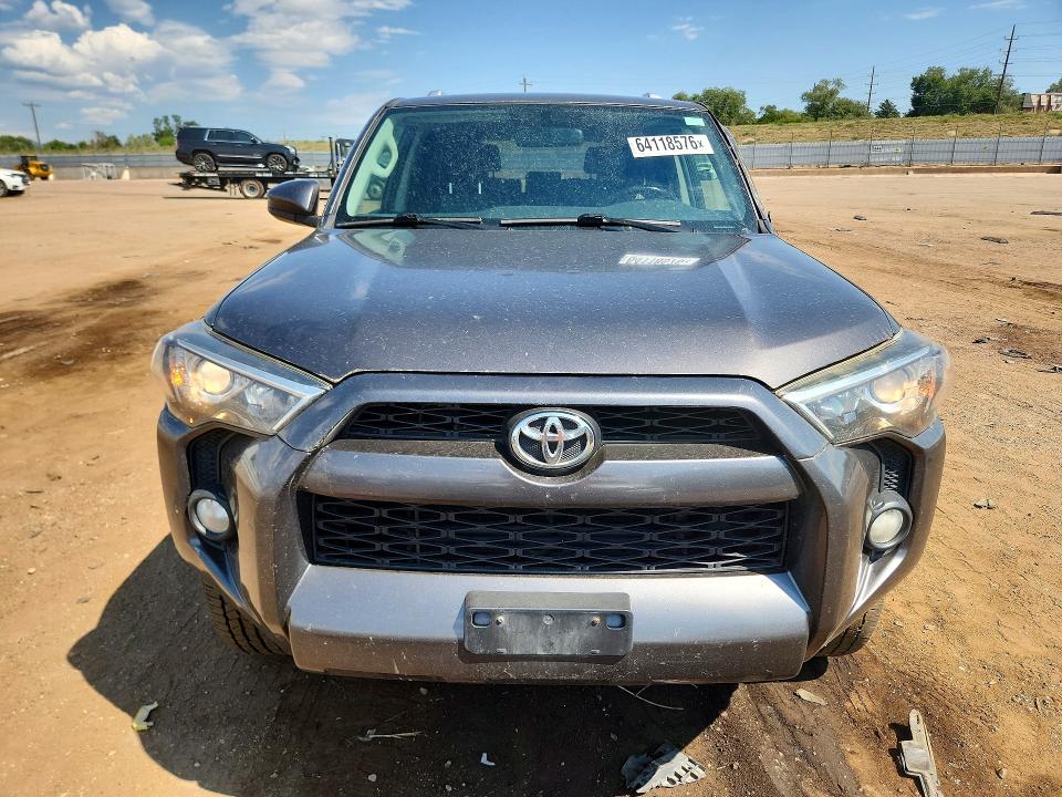 Foto 5 de la subasta – 2016 TOYOTA 4RUNNER con VIN JTEBU5JR7G5398064