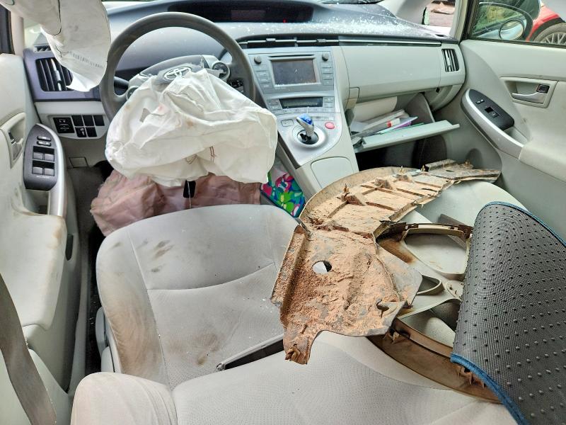 Photo 8 from auction – 2015 TOYOTA PRIUS with VIN JTDKN3DU9F1969209