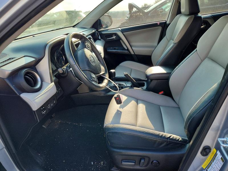 Photo 7 from auction – 2017 TOYOTA RAV4 with VIN 2T3DFREV9HW676172
