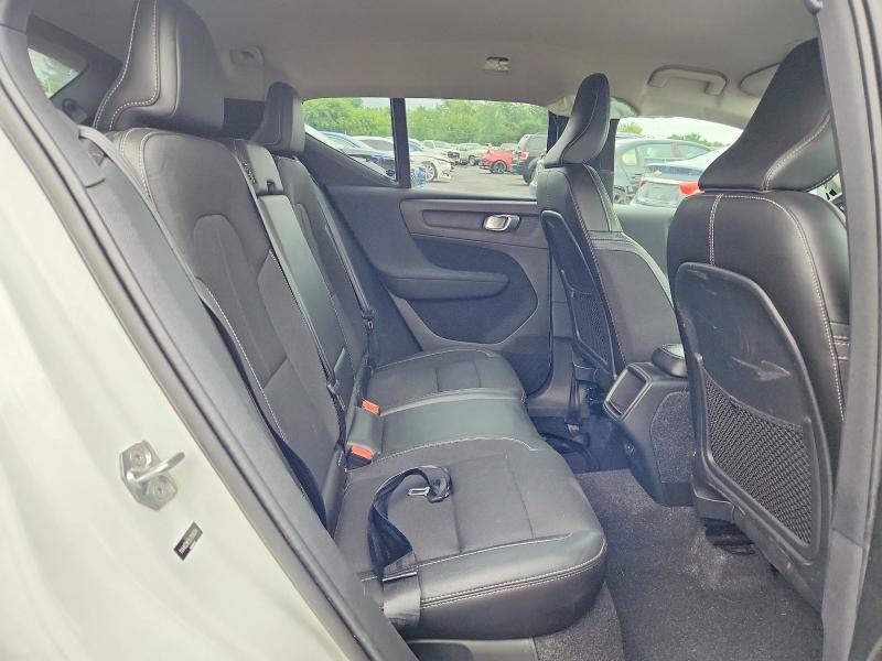 Photo 11 from auction – 2020 VOLVO XC40 with VIN YV4AC2HK5L2209334