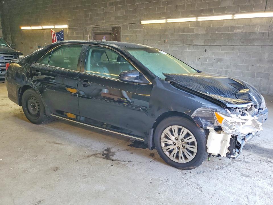 Photo 4 from auction – 2014 TOYOTA CAMRY with VIN 4T4BF1FK8ER386447