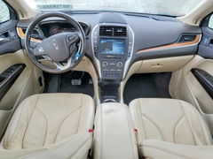 Photo 8 from auction – 2016 LINCOLN MKC with VIN 5LMCJ3C92GUJ27933