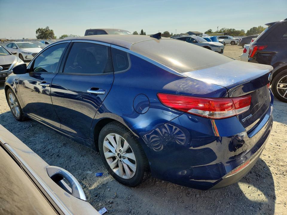 Photo 2 from auction – 2016 KIA OPTIMA with VIN 5XXGU4L37GG094581