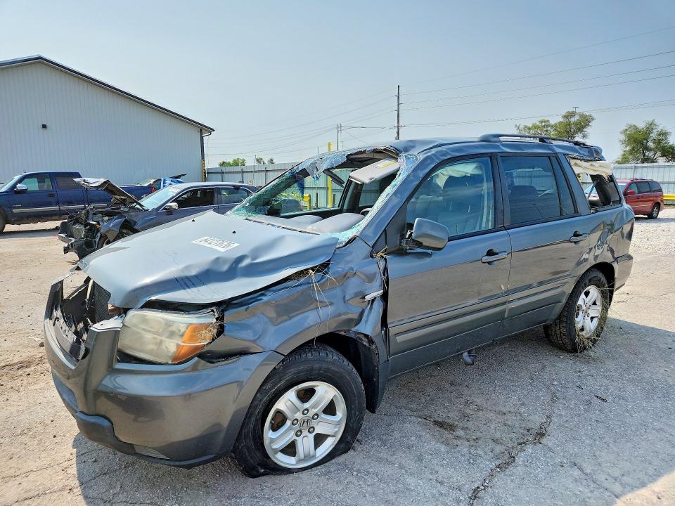 HONDA PILOT 2008 with VIN 5FNYF18208B044526 - Photo from auction