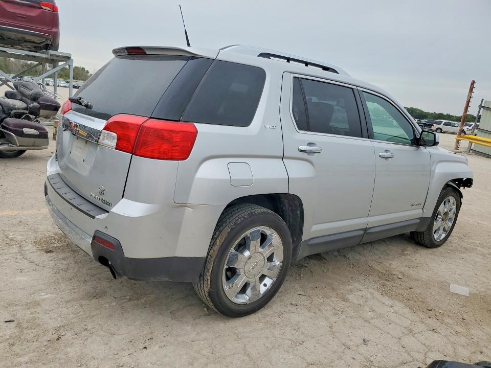 Photo 3 from auction – 2011 GMC TERRAIN with VIN 2CTFLXE5XB6299381