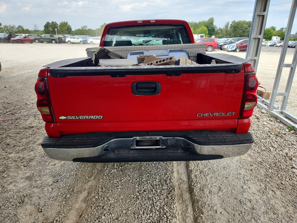 Снимка 6 от търг – 2005 CHEVROLET SILVERADO с VIN 1GCEC19VX5Z238846