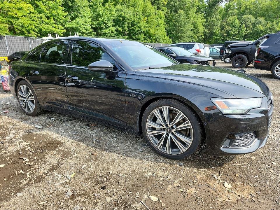 Фото 4 с аукциона – 2021 AUDI A6 с VIN WAUD8AF27MN042616