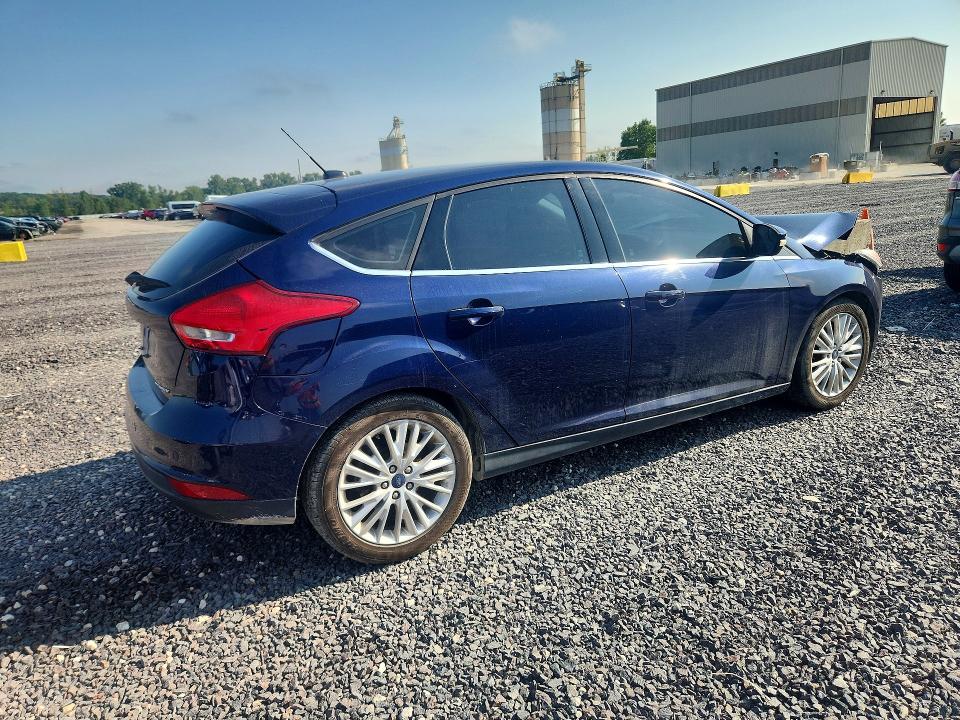 Photo 3 from auction – 2017 FORD FOCUS with VIN 1FADP3N23HL334242