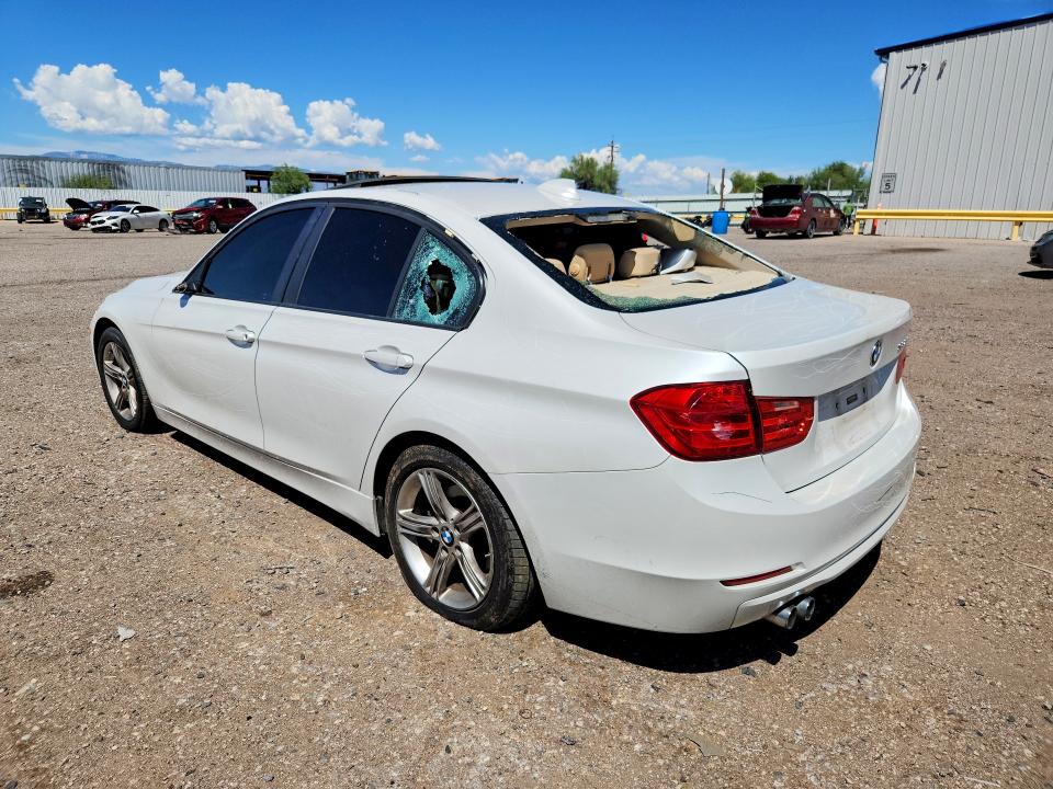 Photo 2 from auction – 2013 BMW 328 with VIN WBA3A5C55DF359147