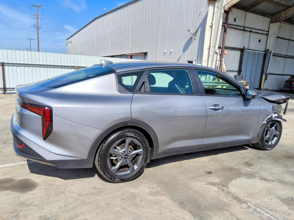 Photo 3 from auction – 2026 KIA K4 with VIN 3KPFT4DE6TE278461
