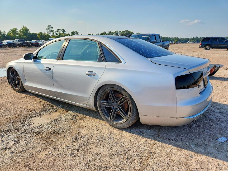 Photo 2 from auction – 2013 AUDI A8 with VIN WAURGAFD4DN000530