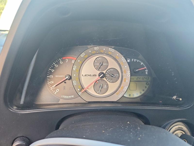 Photo 9 from auction – 2003 LEXUS IS 300 with VIN JTHBD192X30079588